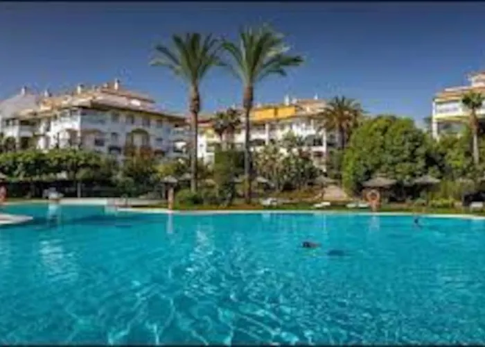 Marbella Puerto Banus Apartamento 2 Rooms, 4 Personas Bajo Con Jardin